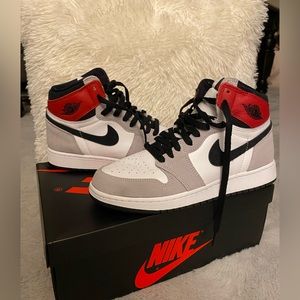 BRAND NEW W/ TAG Jordan 1 Retro High Light Grey Smoke